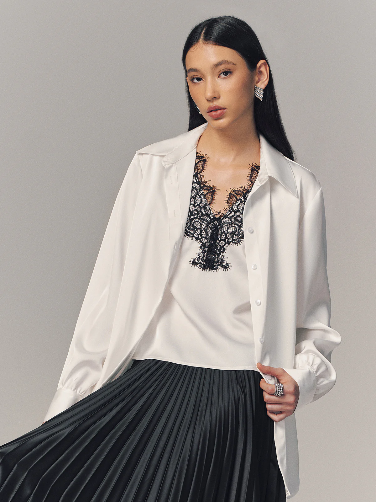 2 in 1 Contrast Lace Satin Shirt - Image 2