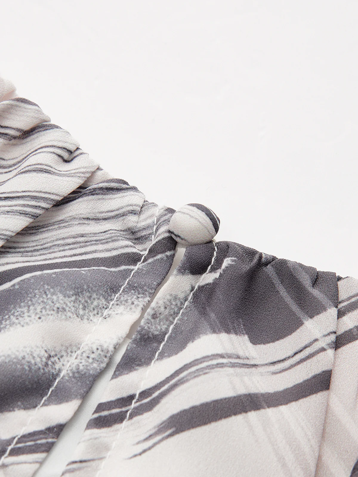 Abstract Striped Puff-Sleeve Blouse - Image 5