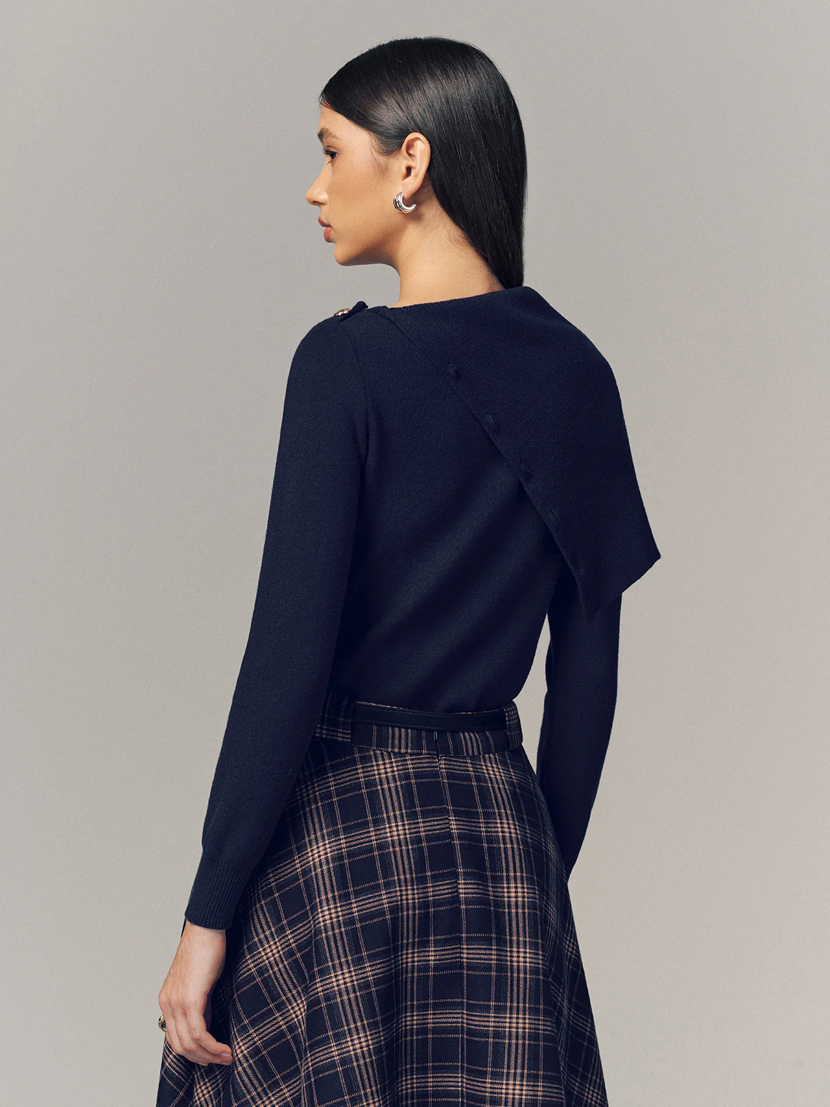 Asymmetric Metal Detail Ribbed Knit Top - Image 6
