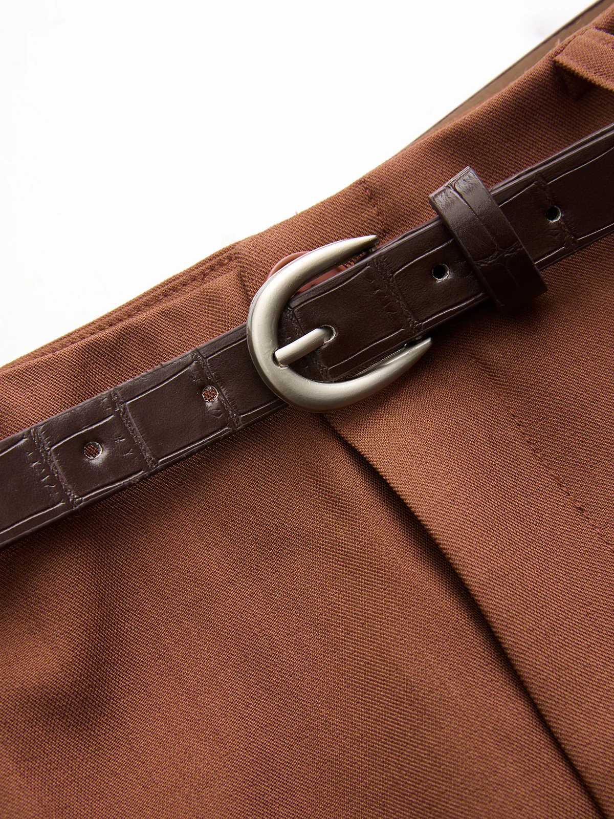 Belted Pleated Balloon-Leg Pants - Image 4
