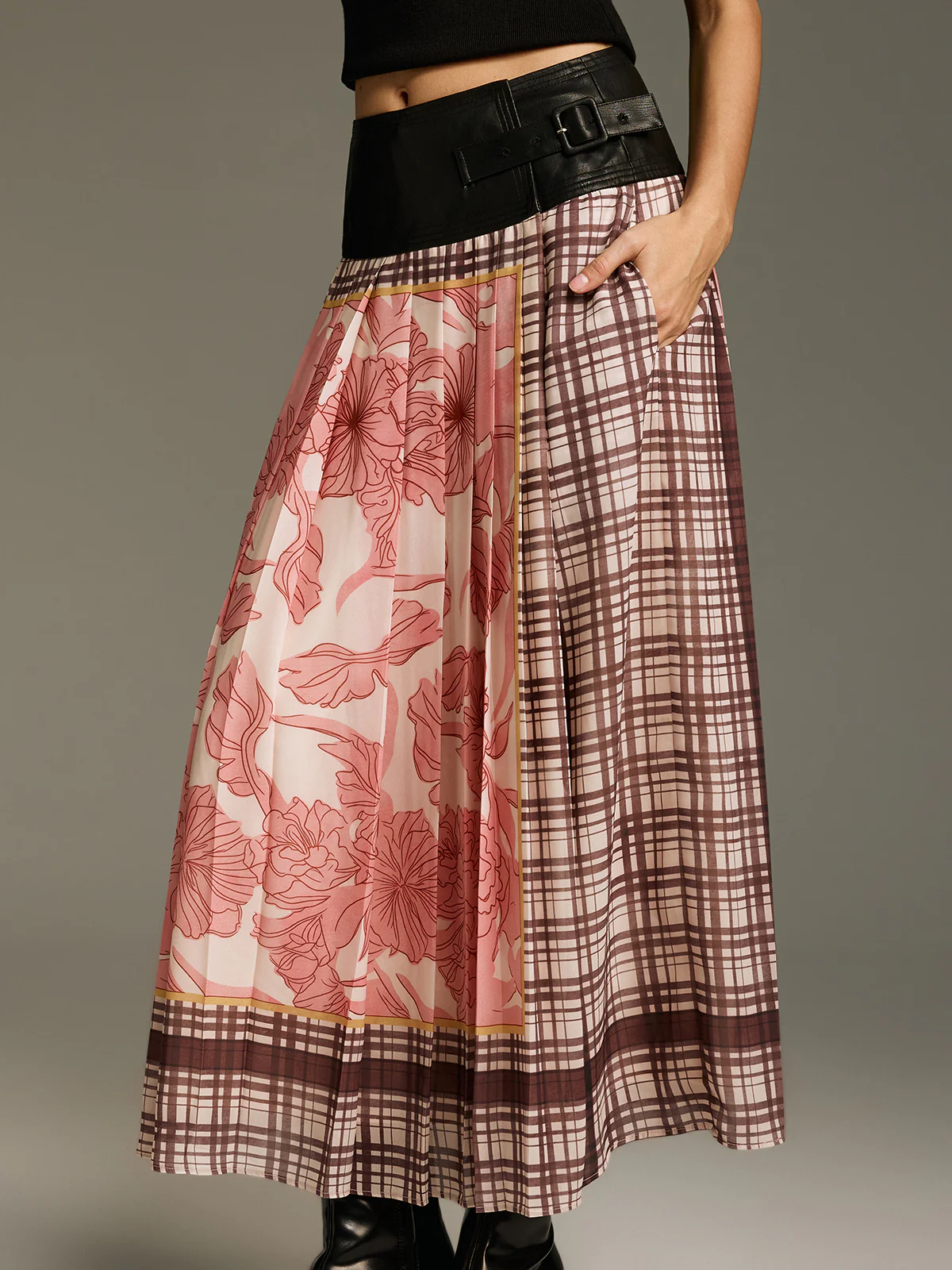 Floral & Plaid Print Pleated Maxi Skirt - Image 4