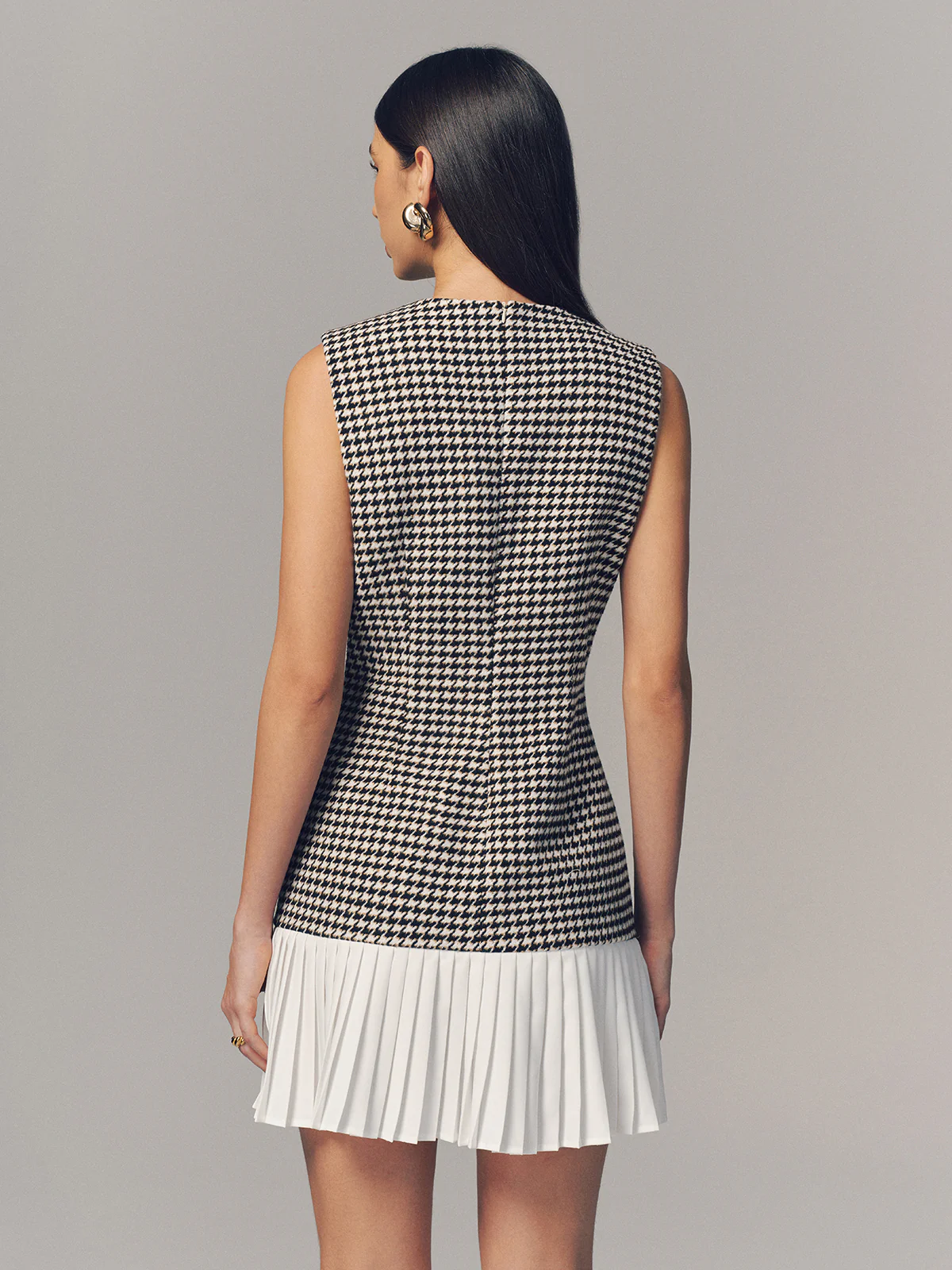 Houndstooth Sleeveless Pleated Hem Mini Dress - Image 6