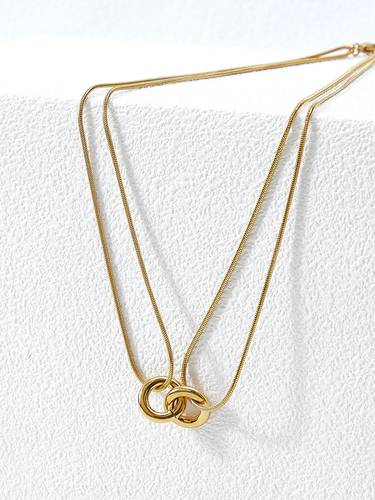 Interlocking Circle Layered Gold Necklace
