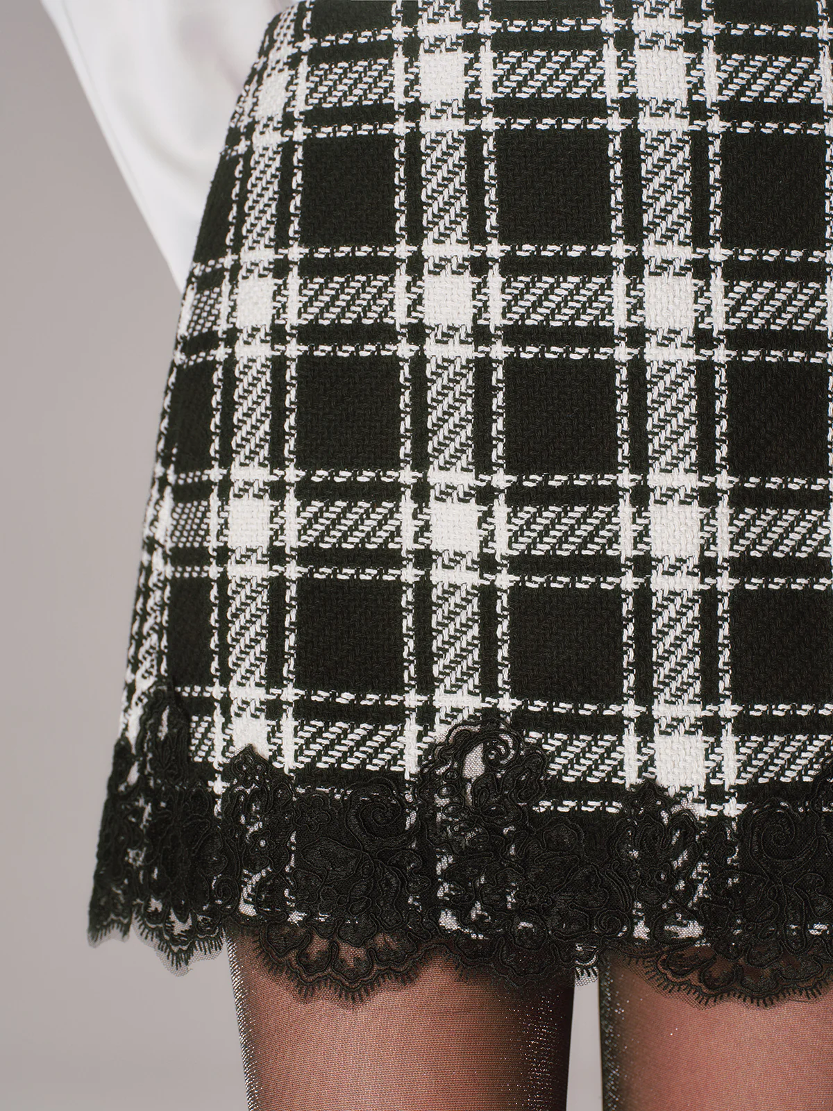 Lace Trim Plaid Tweed Mini Skirt - Image 5