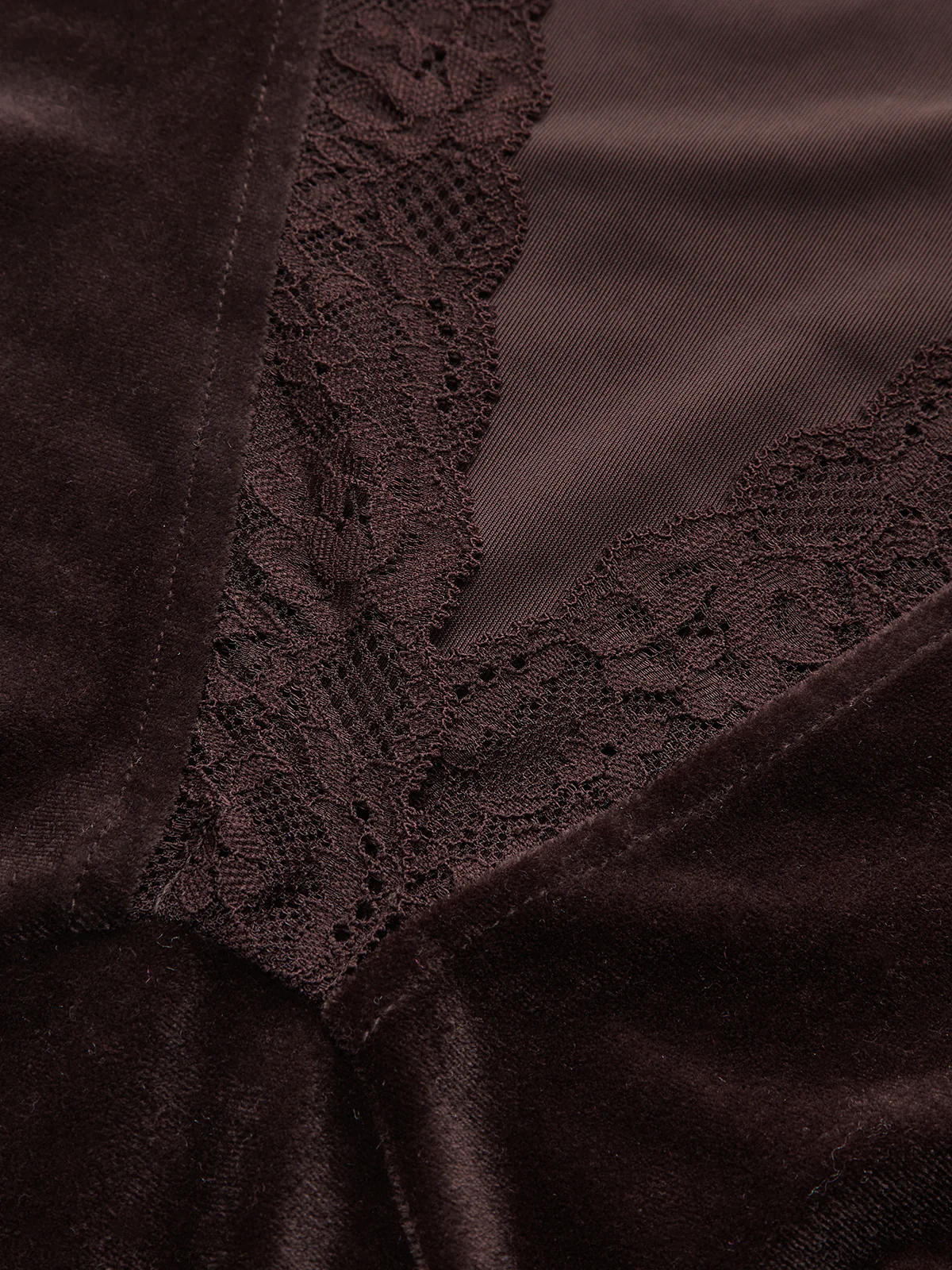 Lace V-Neck Velvet Sleeveless Top - Image 4