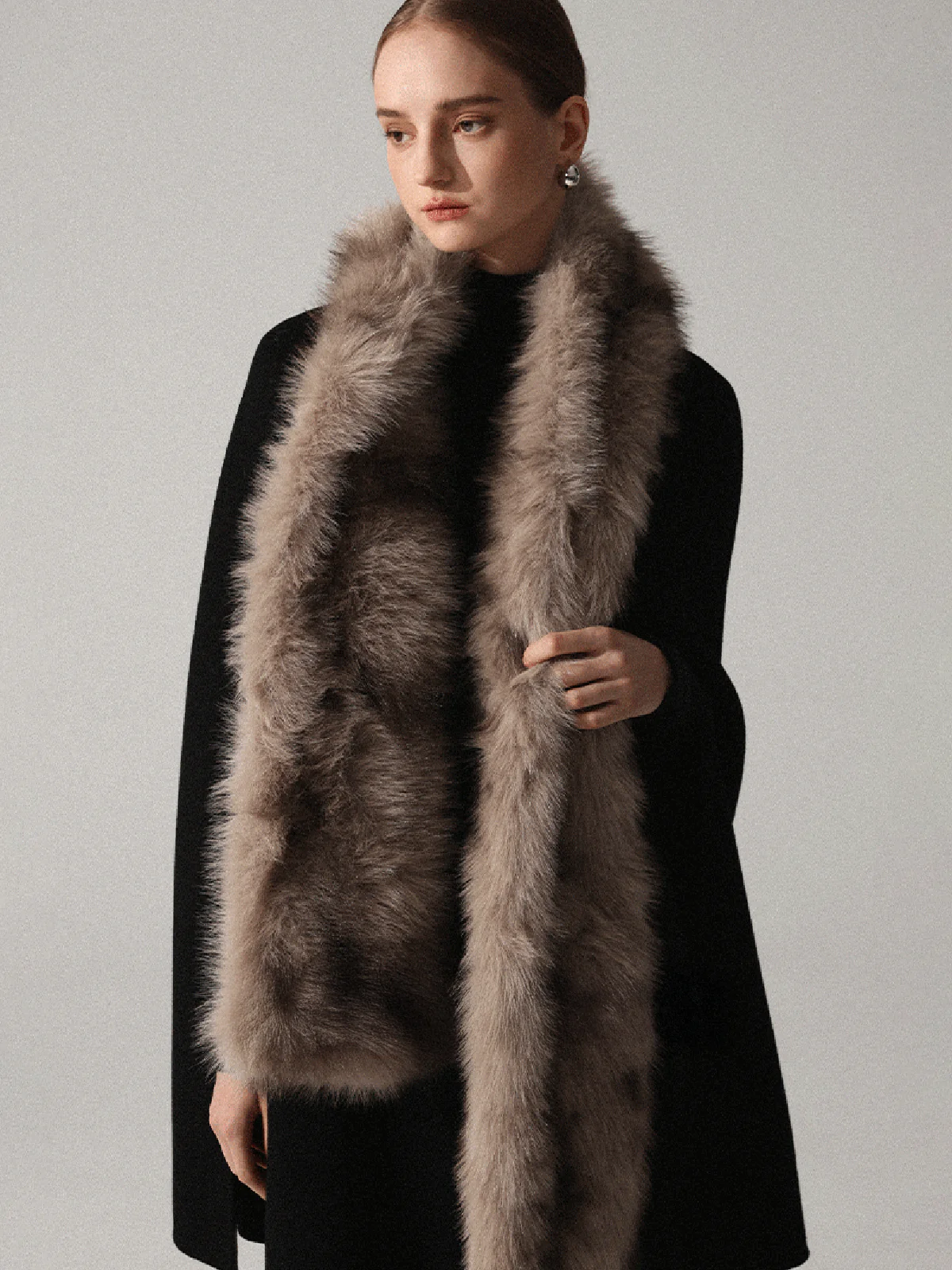 Leopard-Print Faux Fur Scarf - Image 3