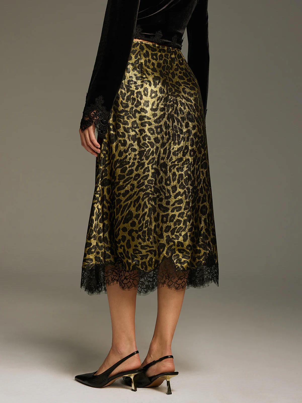 Leopard-Print Lace-Trimmed Midi Skirt - Image 4