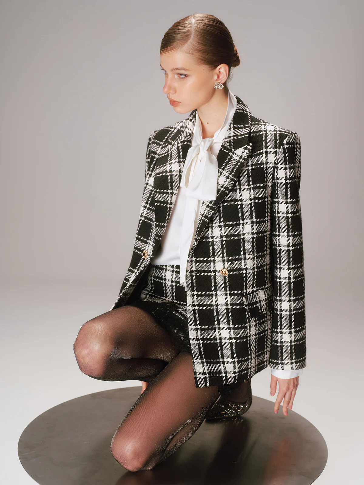 Metal Button Plaid Tweed Blazer - Image 3