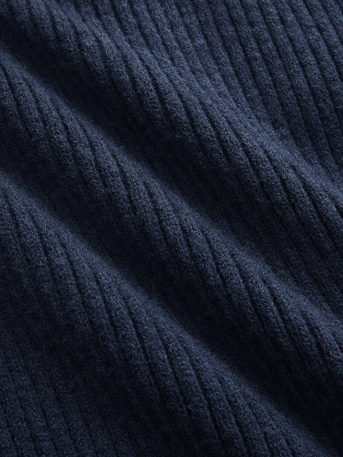 Metal Clasp Contrast Trim Collared Knit Vest - Image 3