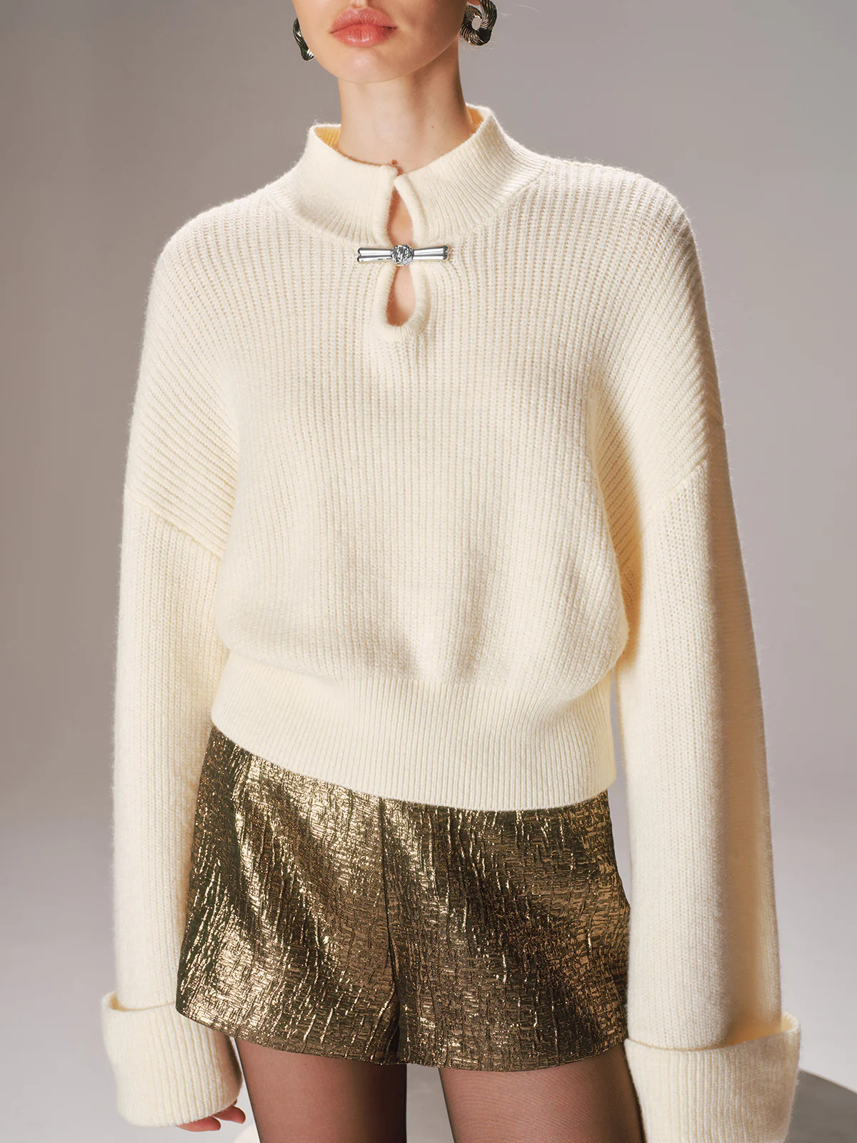 Metal Knot Detail Cuffed Sleeve Sweater - Image 3
