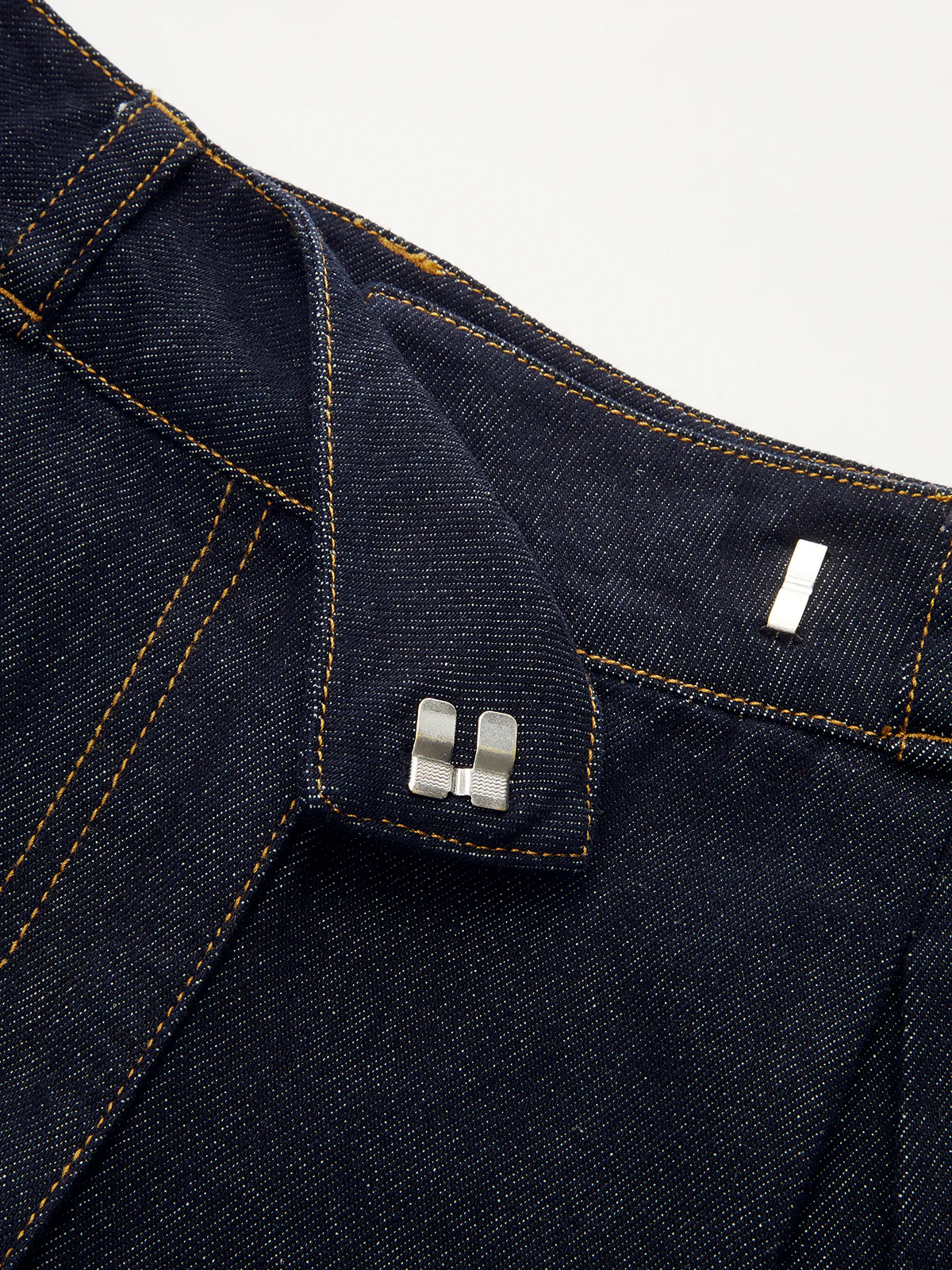 Mid-Waist Wide-Leg Jeans - Image 4