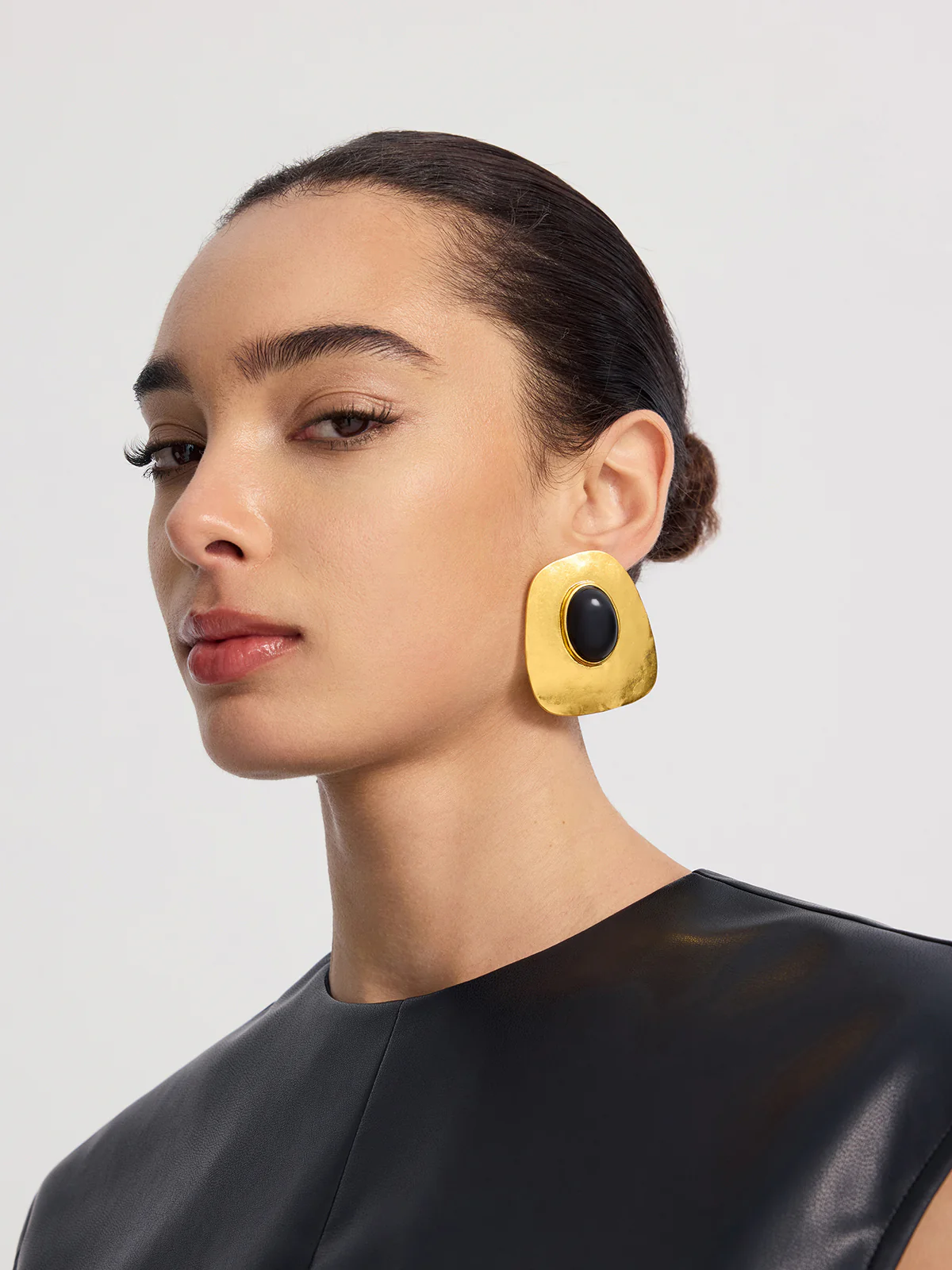 Textured Gold & Onyx Drop Earrings - Image 3