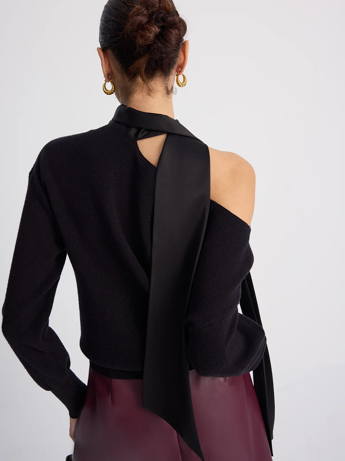 Tie-Detail Cold-Shoulder Knit Sweater - Image 6