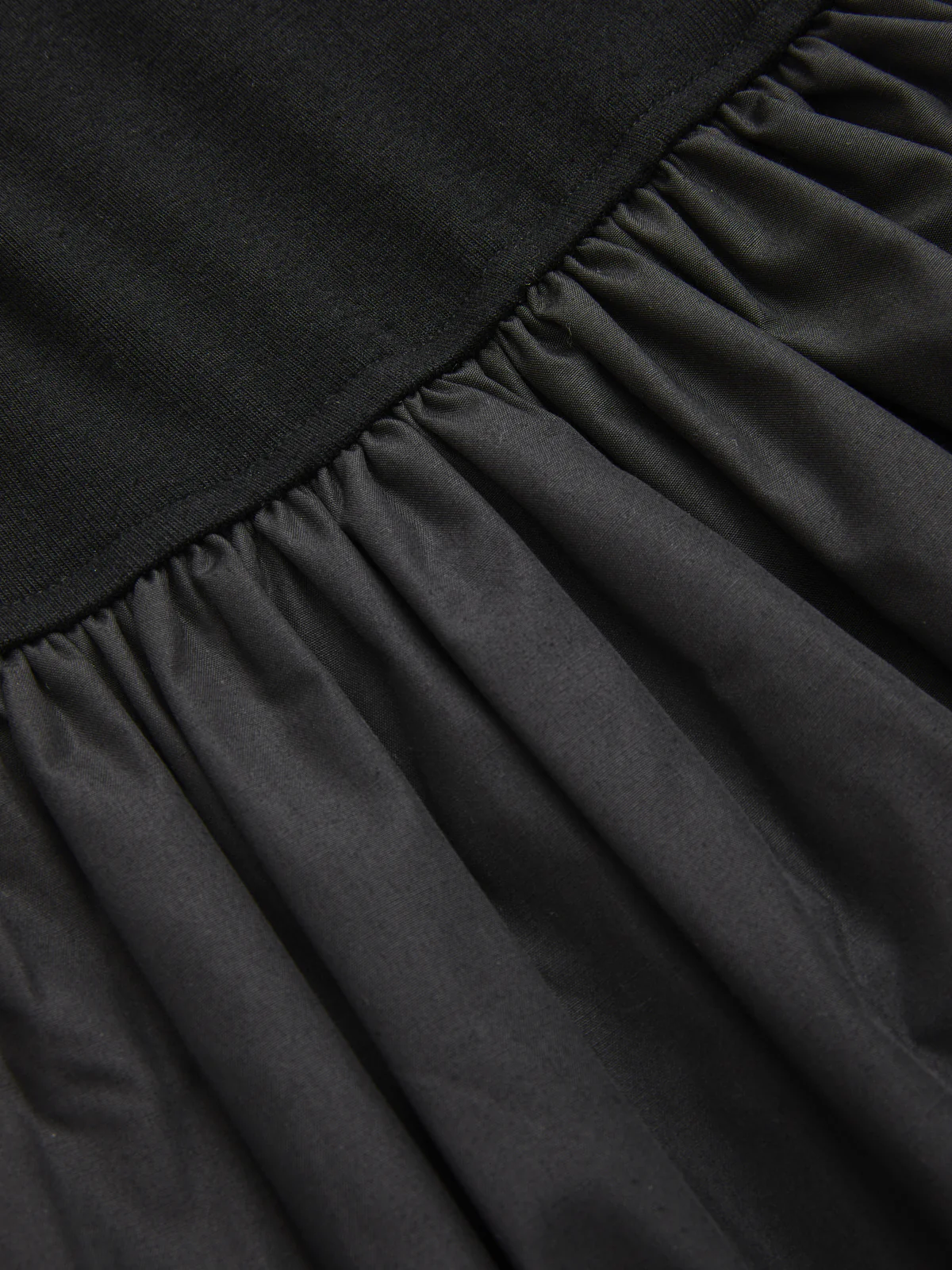Tiered Ruffle Hem Long-Sleeve Fitted Dress - Image 4