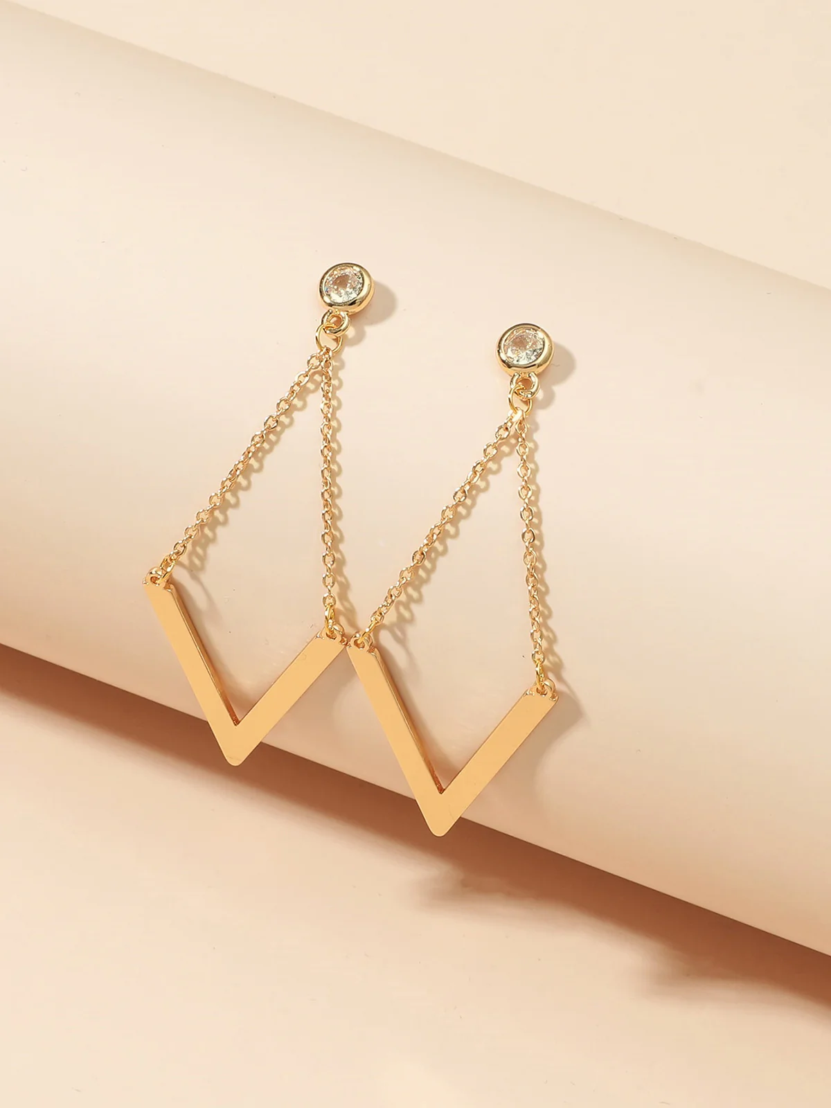 V-Shaped Chain Drop Earrings - Image 3