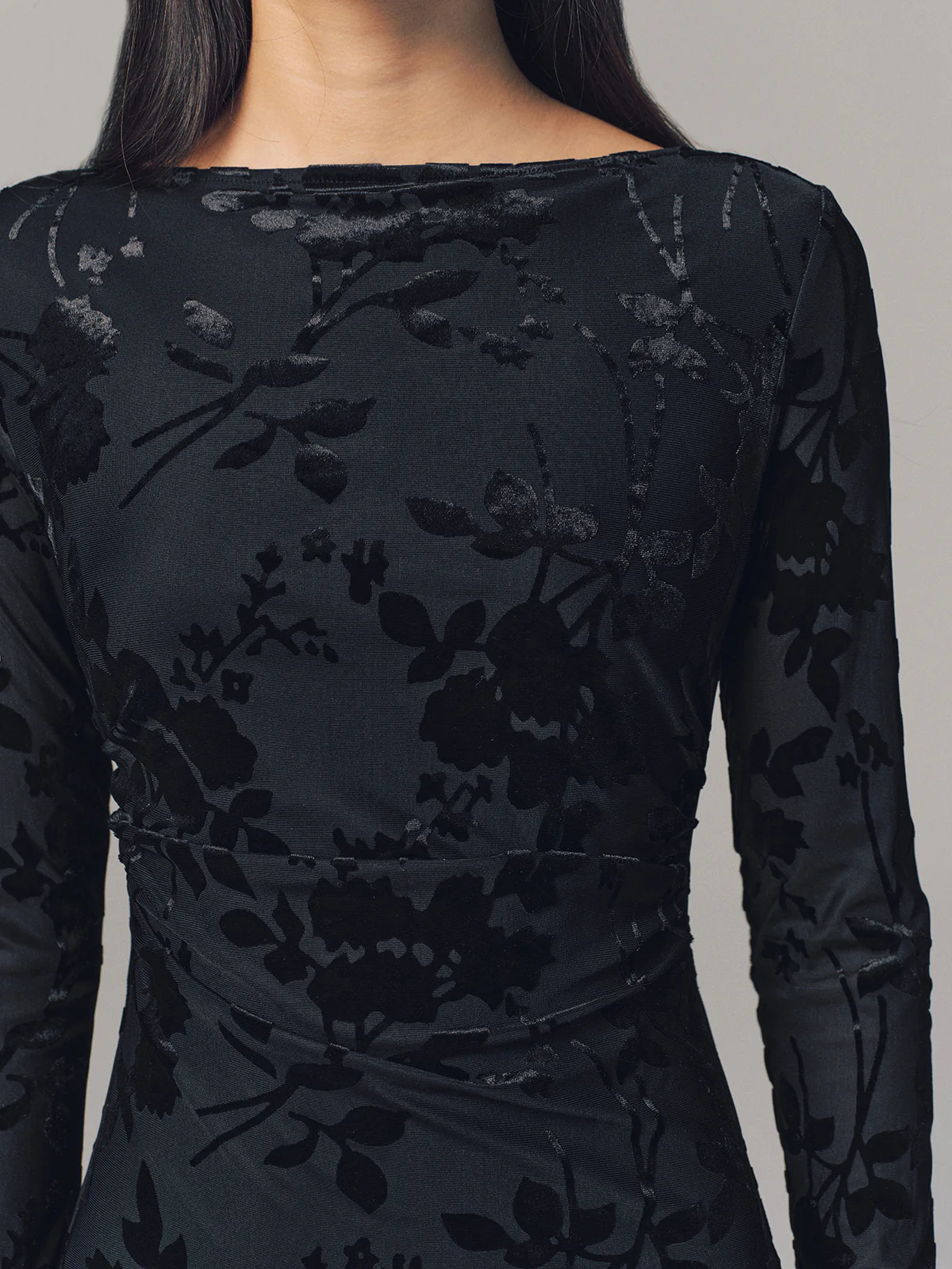 Velvet Floral Long Sleeve Backless Maxi Dress - Image 4