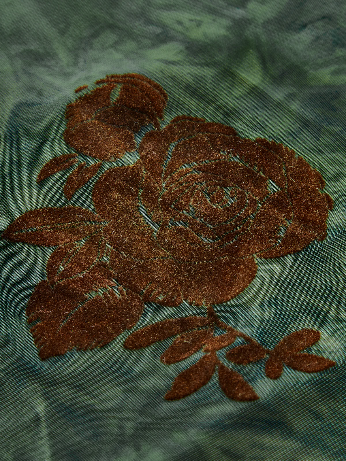 Velvet-Floral Ruched Long-Sleeve Top - Image 4