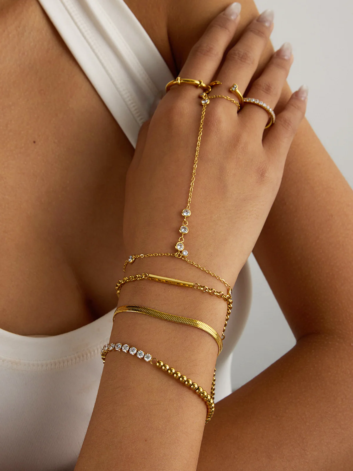 Zircon Accent Chain Finger Bracelet - Image 3